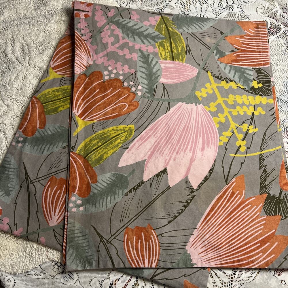 World Market Table Runner Pink Flowers Floral Gray Cotton Dining Room 16” x 90”